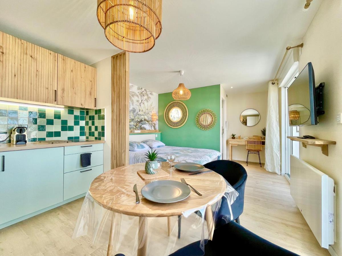 Le Phare Ouest - 80 M De La Mer - Vue Ocean Sur Le Balcon - Entierement Renove - Internet Haut Debit - Nouveau Пломер Екстер'єр фото